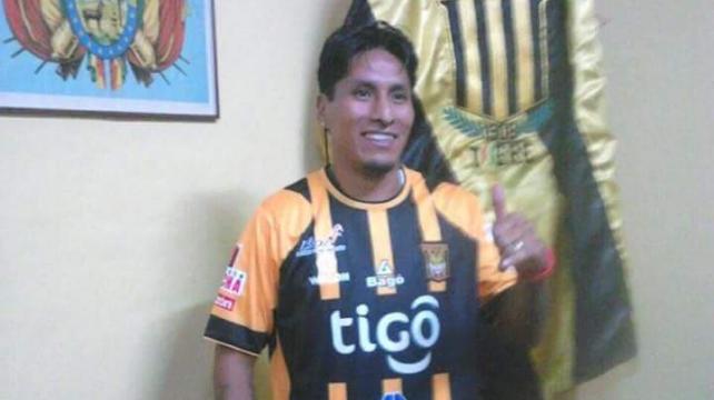 Helmut Gutiérrez ya con la camiseta atigrada:Foto Diez %image_alt%