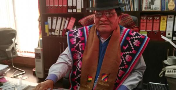 El magistrado Efren Choque reclama mayor participación de los indígenas.