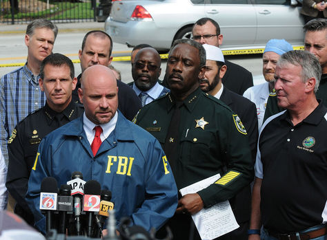 Autoridaes del FBI y la Policía Federal de Orlando brindan un reporte oficial.