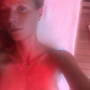 Gwyneth Paltrow y las sesiones de sauna, como remedio contra la gripe. Gwyneth Paltrow y las sesiones de sauna, como remedio contra la gripe.