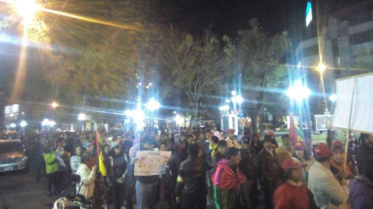 La marcha en la ciudad de La Paz. Fotos tomadas del Facebook de Grisel Flores. ‎