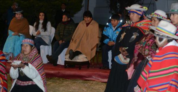 El presidente Evo Morales recibió el Año Nuevo Aymara Amazónico en la residencia presidencial. Foto: APG