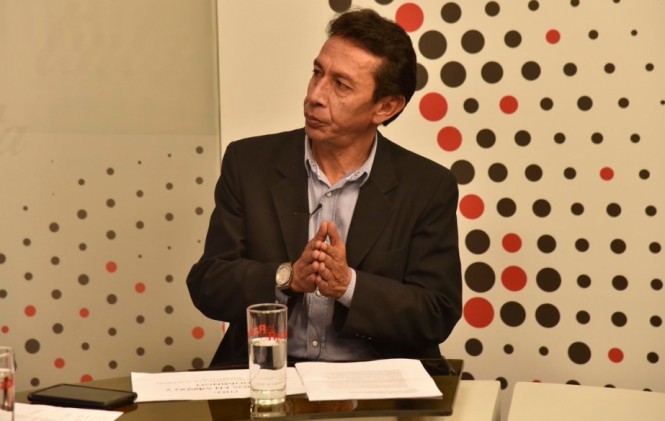 Exministro Groux advierte que tras el caso Zapata los periodistas deben “asumir las consecuencias” Exministro Groux advierte que tras el caso Zapata los periodistas deben “asumir las consecuencias”