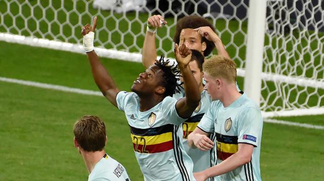 Los jugadores de Bélgica celebran el pase a los cuartos de final. Foto. AFP %image_alt%
