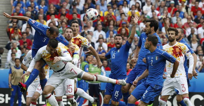 La zaga italiana fue inexpugnable de principio a fin. (EFE)