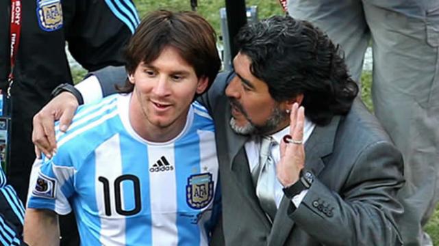 Diego Maradona dirigió a Messi en el Mundial de Sudáfrica 2010. Foto. Internet %image_alt%