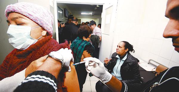 Los ancianos, los niños, los que tienen alguna enfermedad y las embarazadas tuvieron prioridad