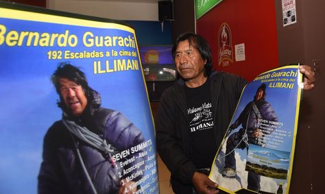 El escalador boliviano Bernardo Guarachi.