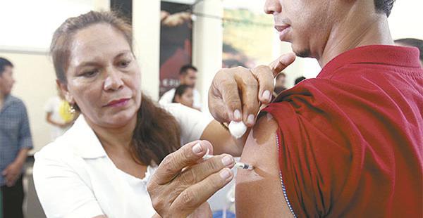 La vacunación se intensifica en Santa Cruz.