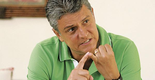 Ernesto Suárez se presentó en la audiencia ante la Fiscalía en Trinidad