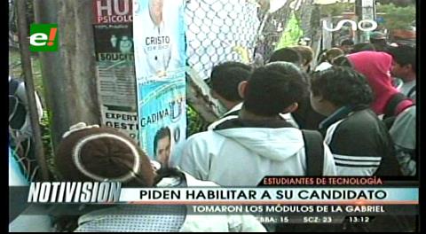 Un frente de la Facultad de Tecnología toma los accesos de la Uagrm