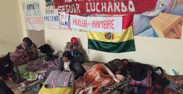 Son 11 días de la medida de presión, mientras que la vigilia suma casi tres meses en la sede de Gobierno