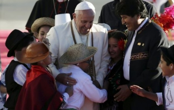 La sencillez del Papa Francisco reavivó el sentimiento familiar e hizo que varios fieles vuelvan a la Iglesia La sencillez del Papa Francisco reavivó el sentimiento familiar e hizo que varios fieles vuelvan a la Iglesia