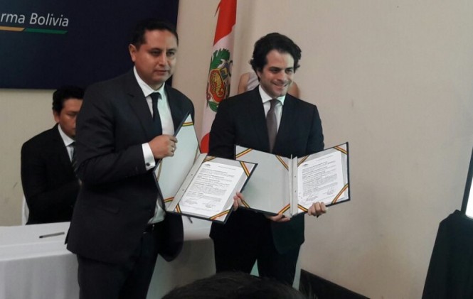 YPFB firma contrato de venta de GNL con empresa peruana para exportar hasta 200 TM día YPFB firma contrato de venta de GNL con empresa peruana para exportar hasta 200 TM día