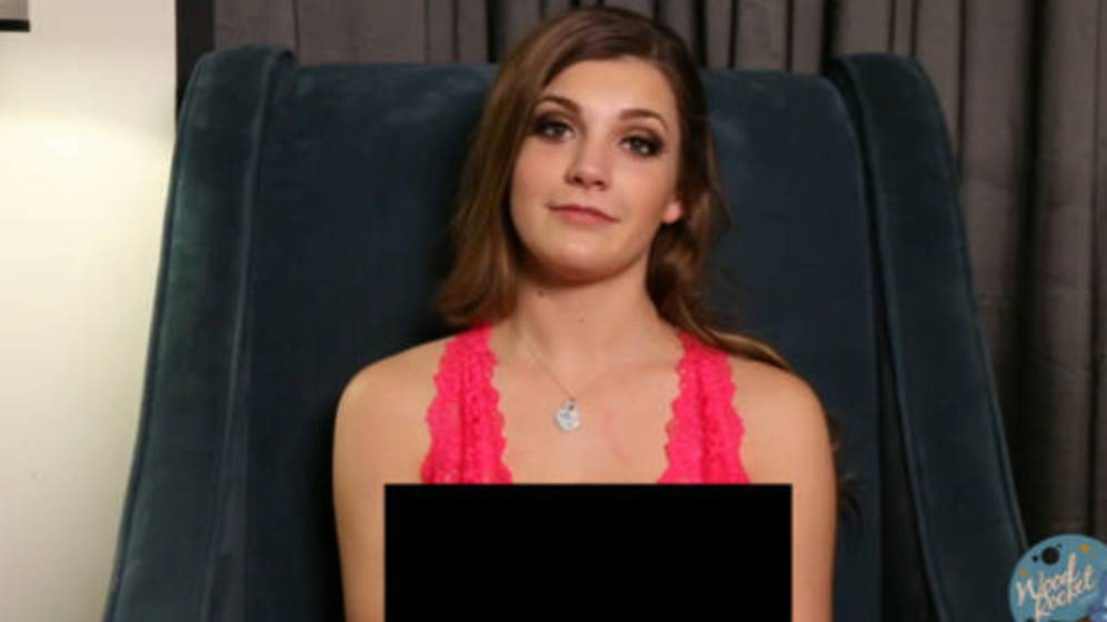 Foto: La estrella del porno Aubrey Snow. (YouTube)