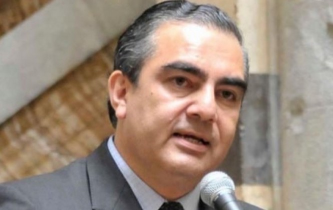 Ministro Siles: La Paz no sólo necesita declarar Día de la marraqueta, sino poner en vigor impuestos Ministro Siles: La Paz no sólo necesita declarar Día de la marraqueta, sino poner en vigor impuestos