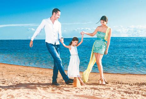 Unión y amor. Mauricio, Camila Y Carolina son una familia