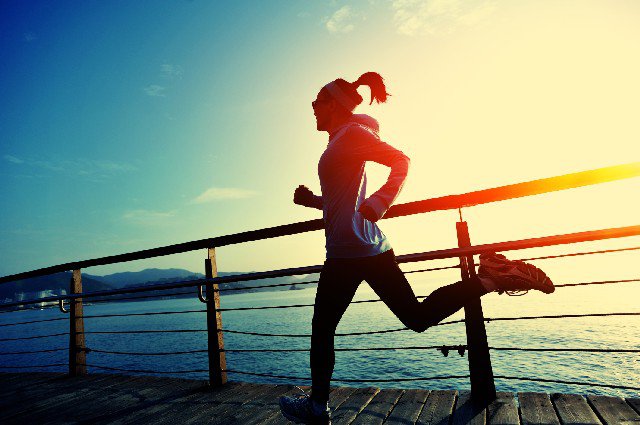 mujer-corriendo