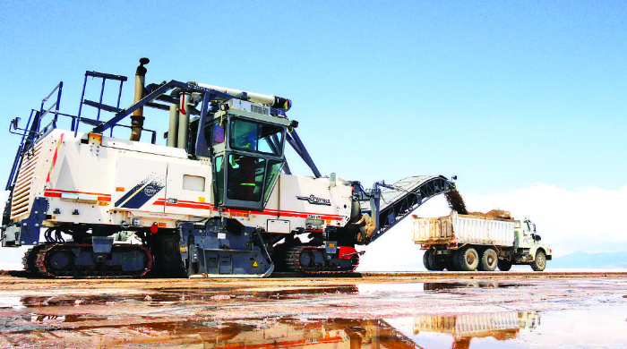 Corporación Minera de Bolivia contrató a CAMC pese a que la firma