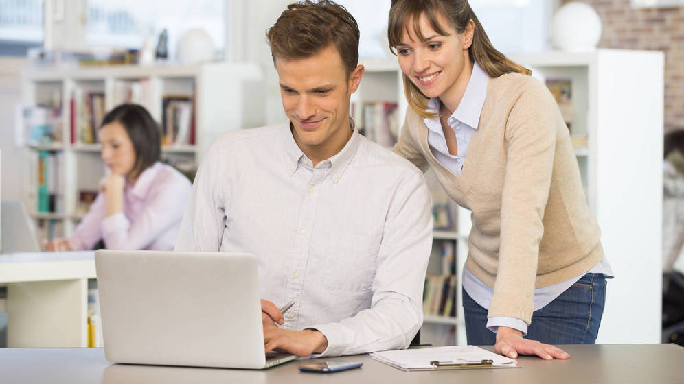 Foto: Por fin podrás escaquearte en la oficina. (iStock)