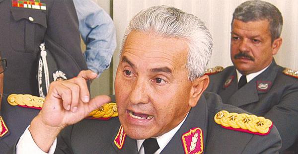 con más tiempo cargos públicos el excomandante del ejército fue senador y cónsul de bolivia en chile El general Freddy Bersatti es el encargado de negocios de la embajada de Bolivia en EEUU