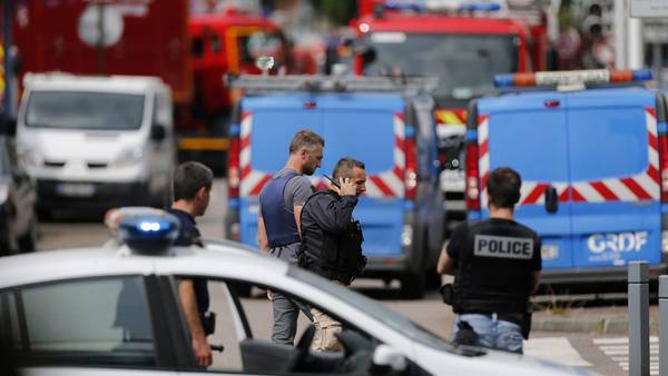 Ataque en una iglesia en Saint Etienne du Rouvray, Francia. AFP