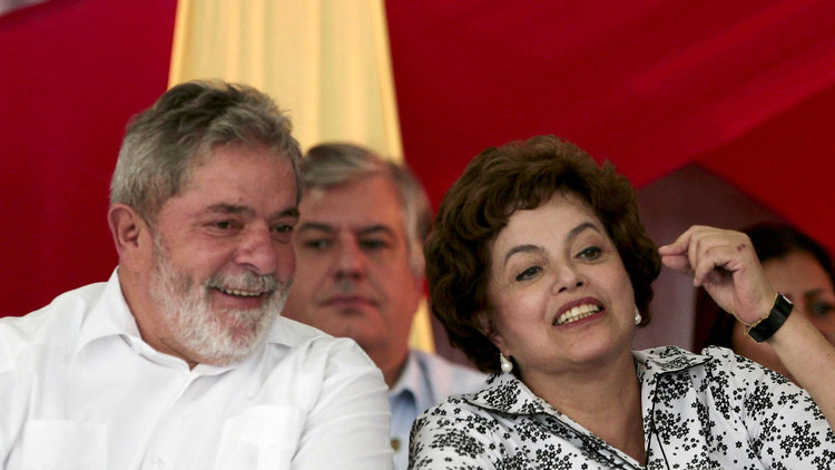 Lula da Silva y Dilma Roussef durante una reunión con trabajadores metalúrgicos en San Bernando do Campo. 10 de abril de 2010.