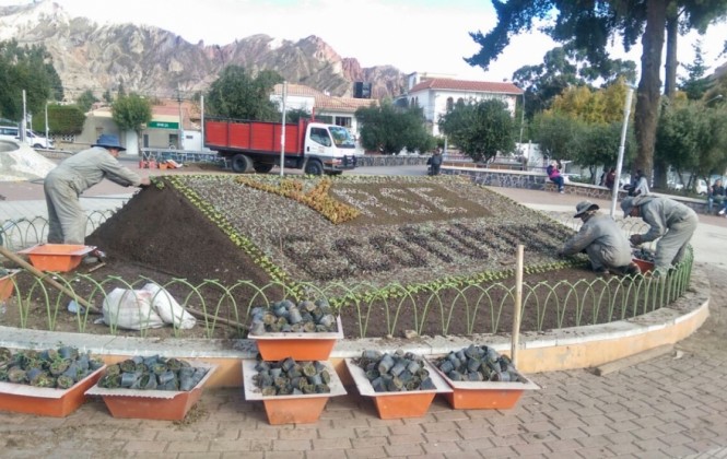 Las empresas privadas pueden adoptar una plaza de La Paz para cuidarla Las empresas privadas pueden adoptar una plaza de La Paz para cuidarla