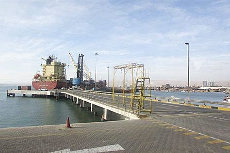 Vista general del movimiento comercial en el puerto de Arica-Chile. Foto: Micaela Villa
