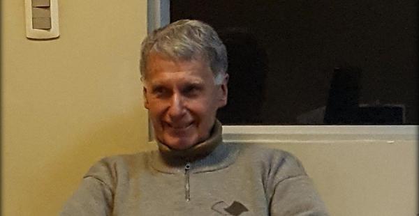 El padre Eduardo Pérez, director de Radio Fides