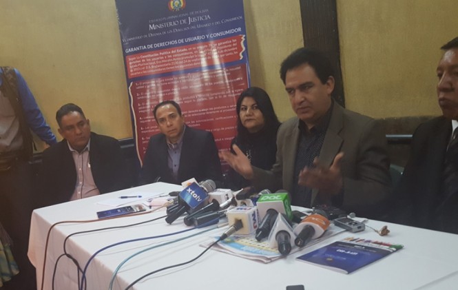 Publicidad engañosa o abusiva será sancionada con multas de hasta 22 mil bolivianos Publicidad engañosa o abusiva será sancionada con multas de hasta 22 mil bolivianos