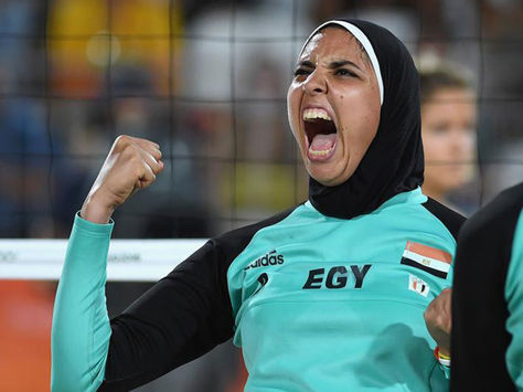 La jugadora egipcia de voley playa Doaa el Ghobashy. Foto: time.com