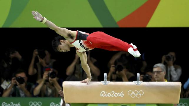 El japonés Kohei Uchimura, es el mejor gimnasta del mundo. Foto. Reuters %image_alt%