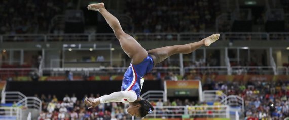 SIMONE BILES