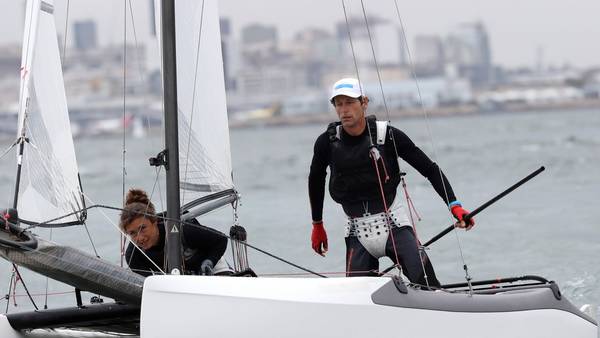 Sin amarras. Cecilia y el gran Lange, en la Marina da Gloria carioca. (EFE)
