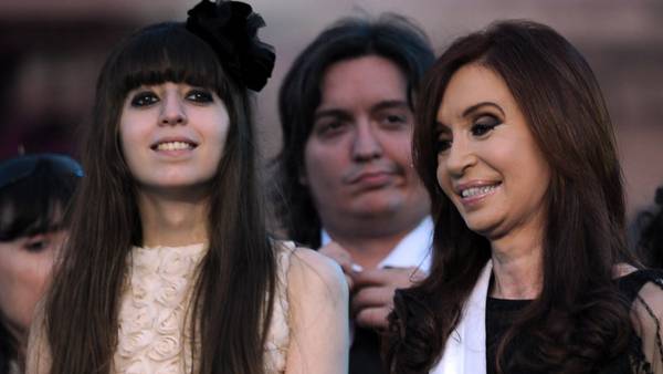 Florencia Kirchner guardaba 4,6 millones de dólares en sus cajas de seguridad. Foto Daniel García.