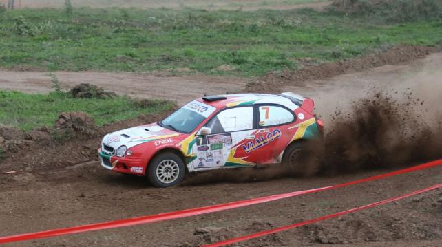El bólido de Bulacia junior levantó el polvo en el autódromo (PE 10). Foto: Jorge Gutiérrez %image_alt%