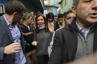 8-08 Cristina Kirchner participa de una entrevista en un canal de TV comunitario en la villa 31. Foto: Andres D'Elia - FTP CLARIN - IMG_6237.JPG - Z FTP ADelia - Delia buenos aires cristina fernandez de kirchner marcelo parrilli expresidenta de la nacion visita la villa 31 entrevista en canal de television comunitario de la villa 31