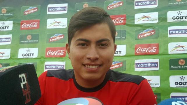 Quiñónez habló con los medios de comunicación en La Paz. Foto: Prensa FBF %image_alt%