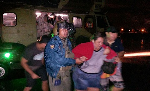 SAR-FAB-rescata-a-32-personas-atrapadas-en-Espejillos