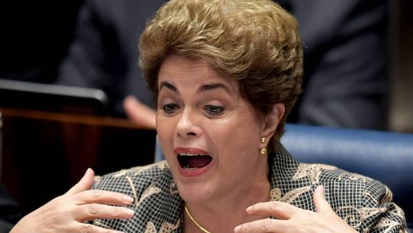 Discurso. Dilma Rousseff, en un momento de su alegato defensivo ante la Cámara alta de Brasil (AFP).