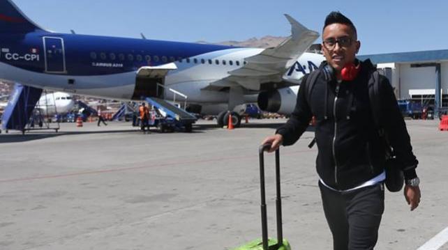 Cueva, delantero del Sao Paulo, trabajará este lunes por la tarde junto al resto del plantel. Foto: FPF %image_alt%