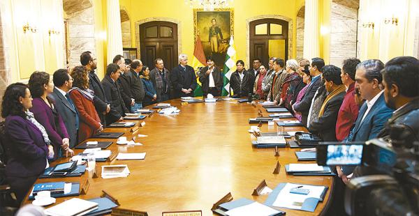 El actual gabinete fue posesionado en enero de 2015 y en los diez años de Gobierno es el que más duró