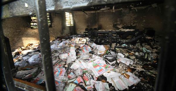 El material electoral se quemó en el incendio lo que pone en riesgo las elecciones