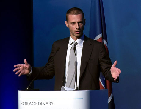 El recién elegido presidente de la UEFA, Aleksander Ceferin, pronuncia su discurso después de la votación en el congreso de la UEFA. Foto: AFP