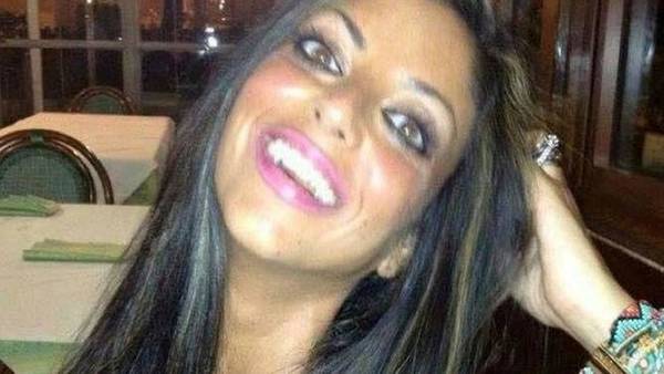 Tiziana Cantone. Se suicidó luego que la acosaran en la red por un video sexual publicado por su ex novio.