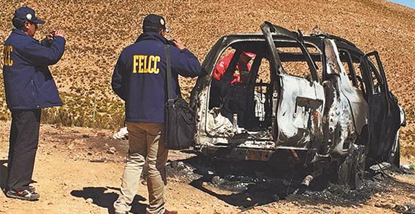 El vehículo de Illanes fue quemado