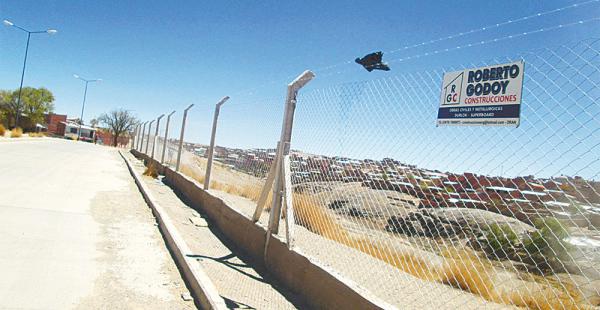 Una malla fue colocada en la frontera Argentina-Bolivia, en Potosí, para evitar el ingreso de contrabando