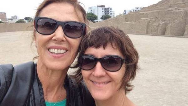 Sonrisas. Gisele (derecha) le alquilaba su amistad Marijane, y terminaron siendo “amigas de verdad”.