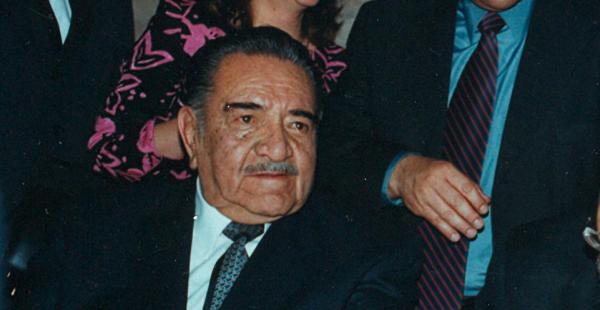 El expresidente aparece en una imagen con Carlos Mesa